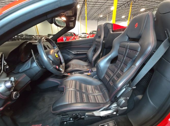 Used 2018 Ferrari 488 Spider RWD image 5