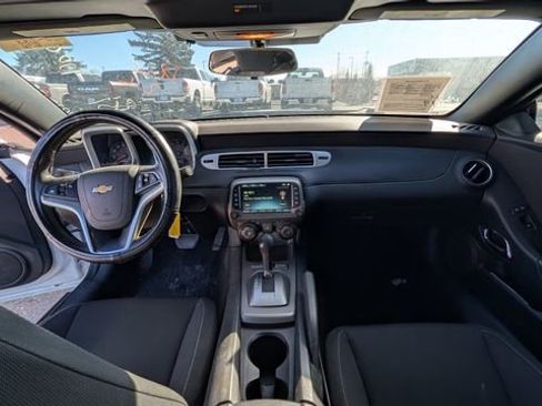 Used 2014 Chevrolet Camaro LT RWD image 5