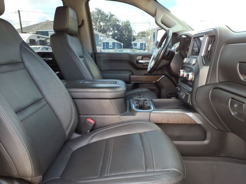 Used 2022 GMC Sierra 3500 Denali w/ Denali Ultimate Package AWD/4WD image 11