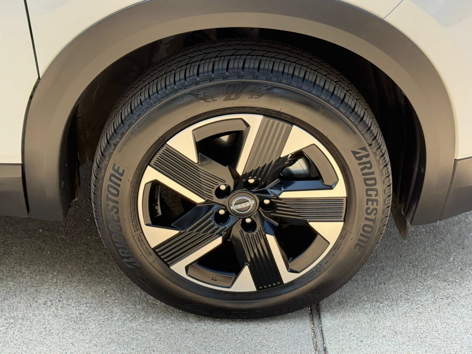 Used 2026 Nissan Kicks SV w/ Cold Weather Package AWD/4WD image 29