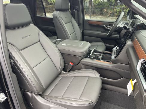 New 2026 GMC Yukon Denali w/ Sun & Power Step Package image 64