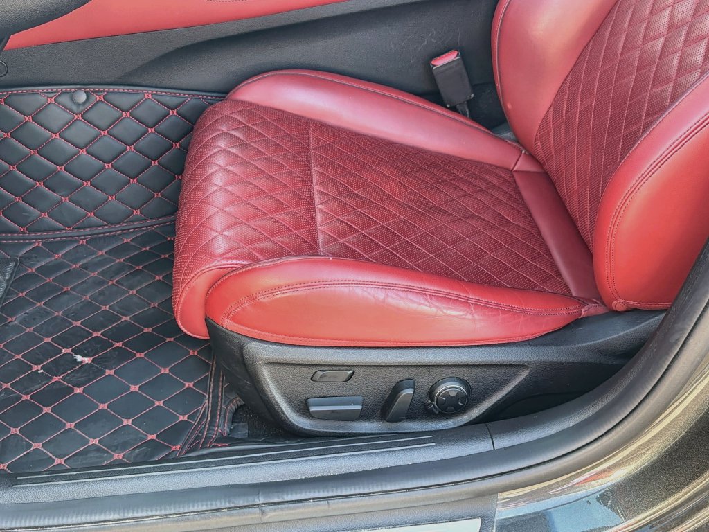 Used 2023 Genesis G70 3.3T w/ Sport Prestige Package RWD image 20