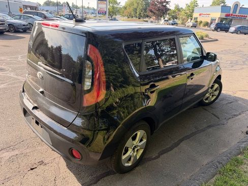 Used 2019 Kia Soul w/ Convenience Package FWD image 7