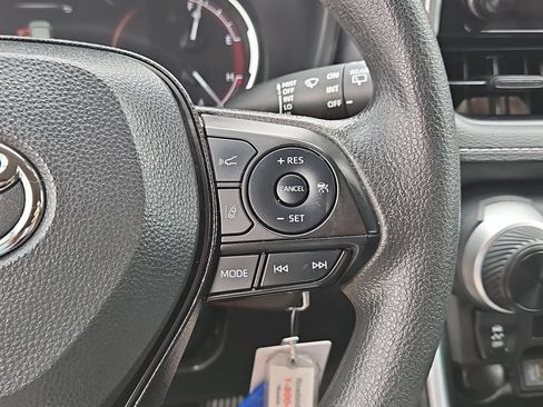 Used 2025 Toyota RAV4 LE FWD image 22