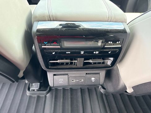 Used 2022 Acura MDX SH-AWD w/ Advance Package image 49
