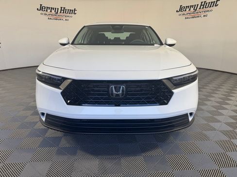 Used 2024 Honda Accord EX image 5