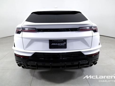 Used 2023 Lamborghini Urus S image 7
