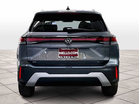 New 2026 Volkswagen Tiguan SE image 6