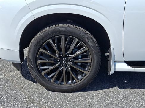 Used 2025 INFINITI QX80 Autograph w/ Premium Cargo Package AWD/4WD image 7