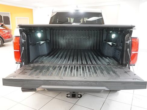 Used 2024 Toyota Tacoma TRD Off-Road w/ TRD Off Road Upgrade Package AWD/4WD image 9