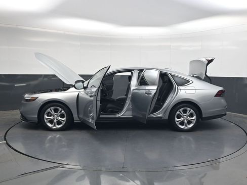 Certified 2024 Honda Accord LX image 33