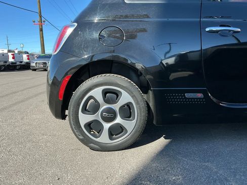 Used 2017 FIAT 500 e image 12