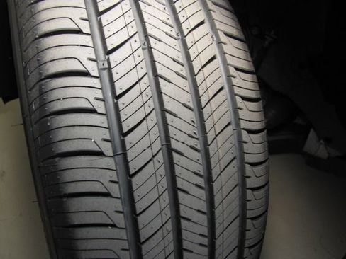 Certified 2024 Honda HR-V LX image 25