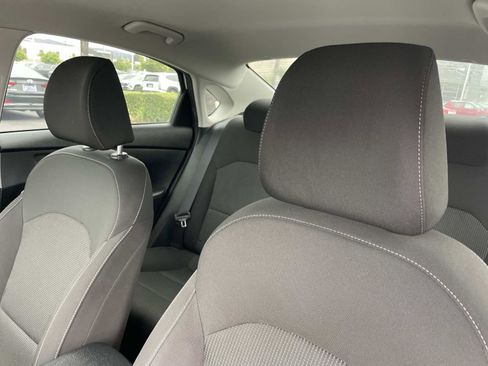 Used 2019 Kia Forte LXS image 19