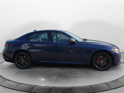 Used 2017 Alfa Romeo Giulia Ti w/ TI 19" Sport Package image 6