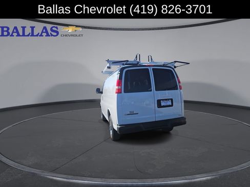 Certified 2020 Chevrolet Express 2500 Work Van w/ Driver Convenience Package image 7