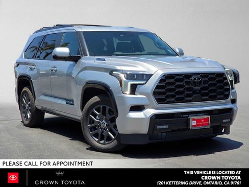 Certified 2024 Toyota Sequoia Platinum AWD/4WD image 1