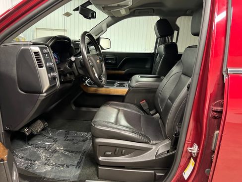 Used 2018 Chevrolet Silverado 1500 LTZ w/ Sport Package image 20