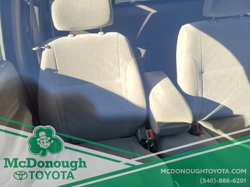 Used 2004 Toyota Tacoma 2WD Xtracab image 10