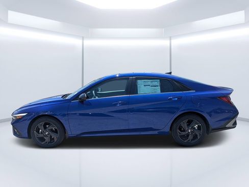 New 2026 Hyundai Elantra SEL Sport Premium FWD image 6