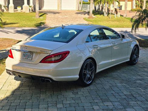 Used 2012 Mercedes-Benz CLS 63 AMG image 35