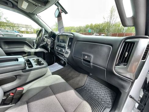 Certified 2018 Chevrolet Silverado 1500 LT w/ Redline Edition AWD/4WD image 28