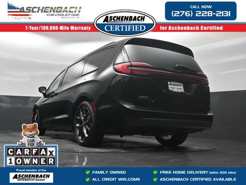 Used 2025 Chrysler Pacifica Limited FWD image 22