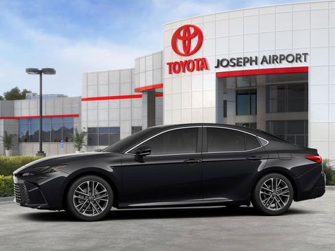 New 2026 Toyota Camry XLE FWD image 39