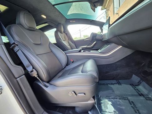 Used 2023 Tesla Model X AWD/4WD image 60