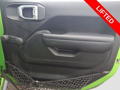 Used 2018 Jeep Wrangler Unlimited Sport image 10