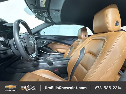 Certified 2020 Chevrolet Camaro LT image 19