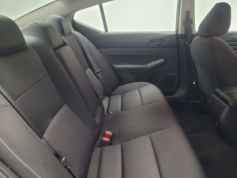 Used 2024 Nissan Altima 2.5 SV image 19