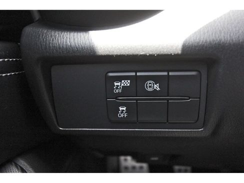 New 2026 MAZDA MX-5 Miata Club w/ Interior Package RWD image 17