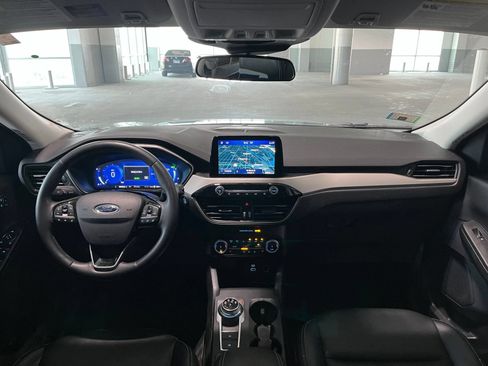 Used 2022 Ford Escape SEL w/ Technology Package FWD image 38