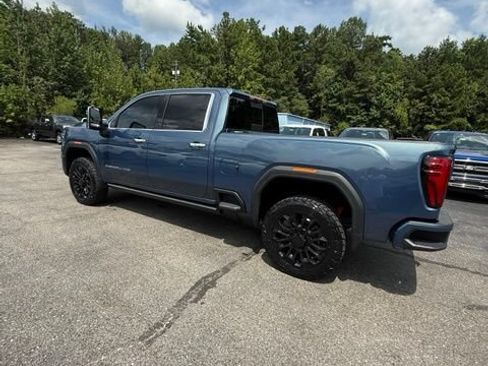 Used 2025 GMC Sierra 2500 Denali Ultimate AWD/4WD image 8