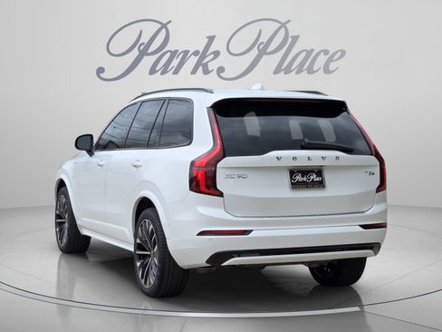 New 2026 Volvo XC90 T8 Ultra w/ Protection Package Premier AWD/4WD image 3