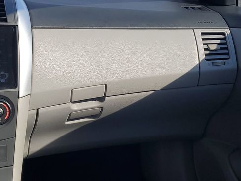 Used 2013 Toyota Corolla L image 26