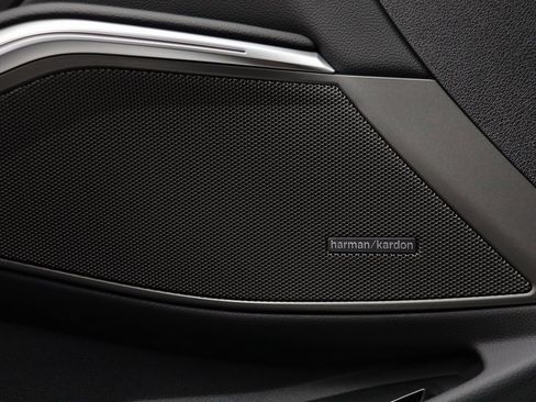 New 2026 BMW 330i xDrive Sedan w/ M Sport Package image 7