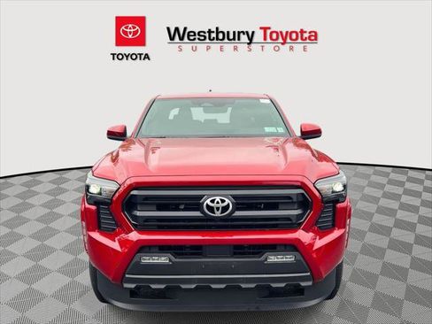 Certified 2025 Toyota Tacoma SR5 image 3