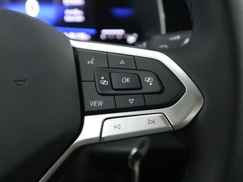 Used 2025 Volkswagen Jetta S image 12