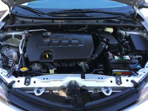 Used 2017 Toyota Corolla L FWD image 11