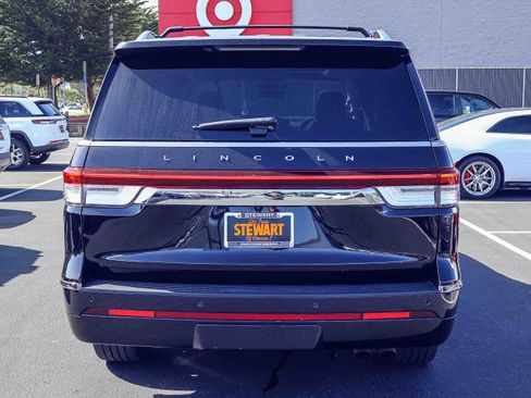 Used 2023 Lincoln Navigator Reserve image 26