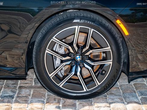 Used 2024 BMW 760i xDrive AWD/4WD image 45