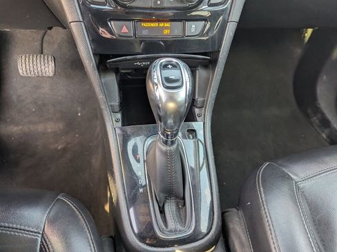 Used 2020 Buick Encore Essence image 14