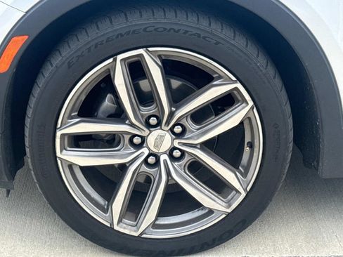 Used 2019 Cadillac XT4 Sport FWD image 5