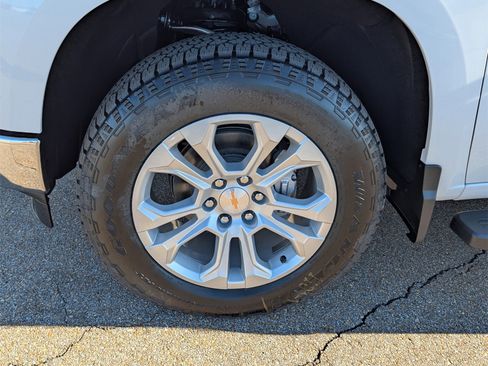 New 2026 Chevrolet Silverado 1500 LTZ image 11