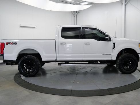 Used 2017 Ford F350 Lariat w/ Chrome Package AWD/4WD image 8