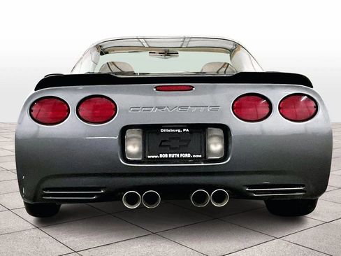 Used 2004 Chevrolet Corvette Coupe w/ Preferred Equipment Group image 5