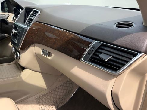 Used 2013 Mercedes-Benz ML 350 4MATIC image 31