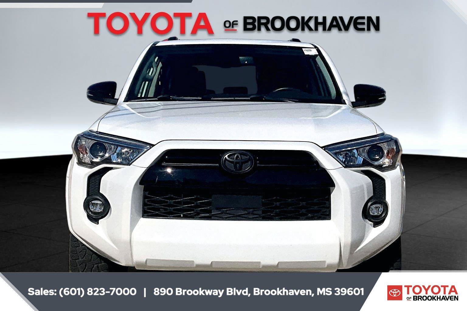 Used 2021 Toyota 4Runner SR5 Premium w/ Moonroof Package AWD/4WD image 3